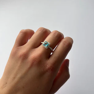 Anillo de Plata 925 - Circón Cuadrado Celeste