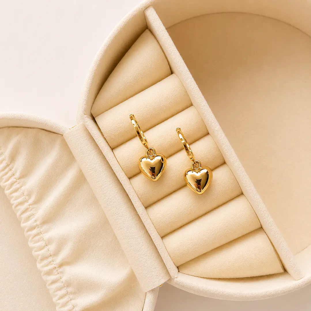 Argollas Bañadas en Oro 18k Diseño Corazón Macizo   1