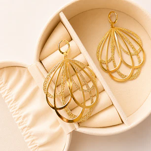 Aros Bañados en Oro 18k Diseño Pétalos 