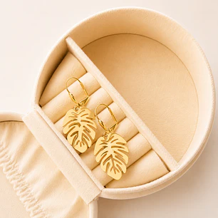 Argollas Bañadas en Oro 18k Diseño Monstera