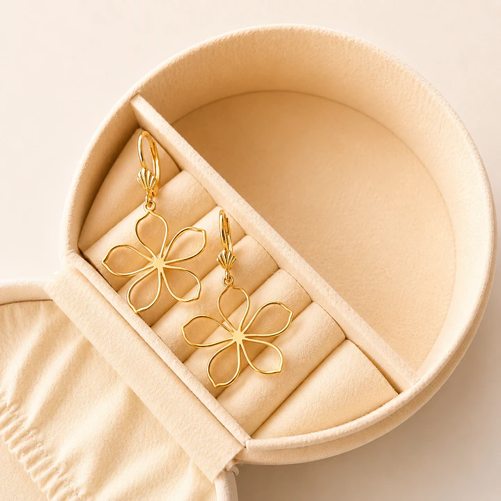 Argollas Bañadas en Oro 18k Diseño Sakura  1