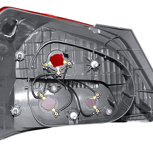 Faro Trasero Toyota Yaris Sedán 2006–2013 Marca TYC Izq/der (precio por unidad)