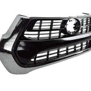 Máscara Delantera Negro–Cromada Toyota Hilux Revo 2021-2024