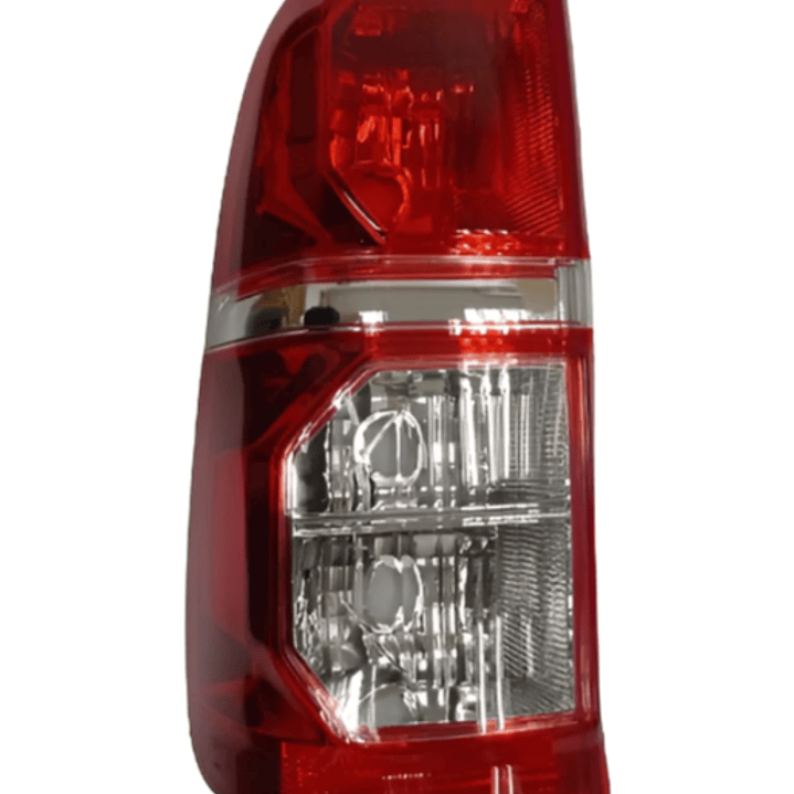 Faro Trasero Izquierdo Toyota Hilux KUN 2012-2015 1