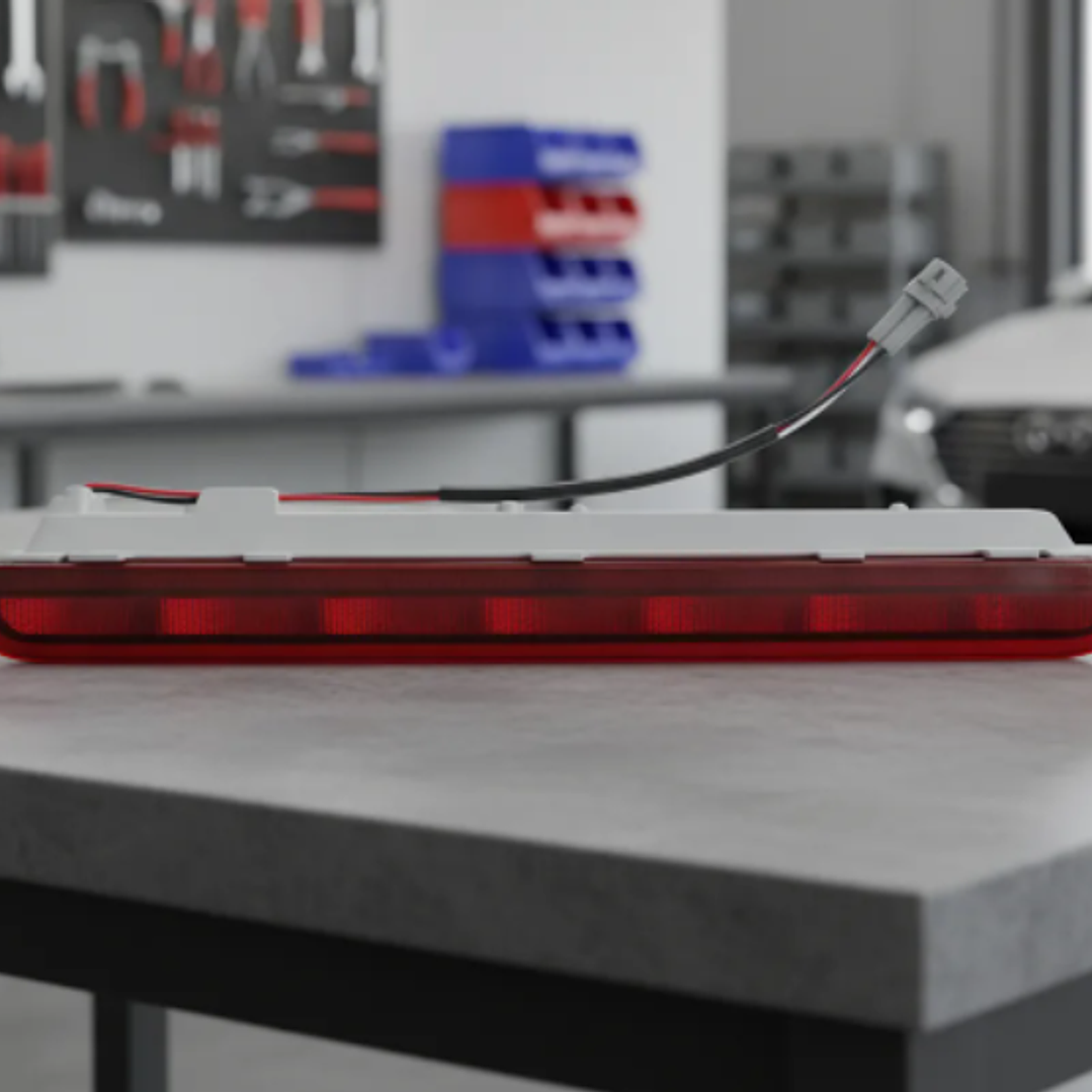 Tercera Luz de Freno Portalón Toyota Hilux Revo 2016-2025 2