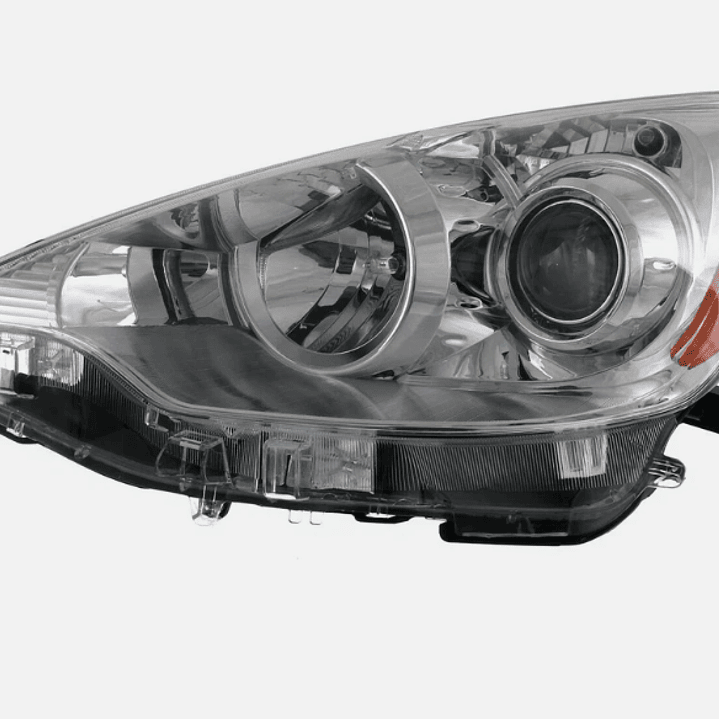 Óptico Delantero Izquierdo Toyota Prius C 2014-2015 USADO ORIGINAL 2