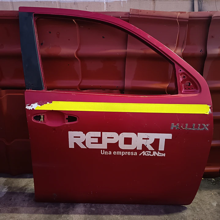 PUERTA DELANTERA DERECHA TOYOTA HILUX REVO 2016-25 1