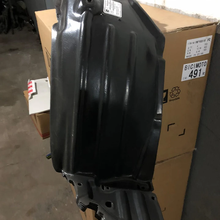 GUARDAFANGO DELANTERO IZQ-DER TOYOTA YARIS 2006-13 1