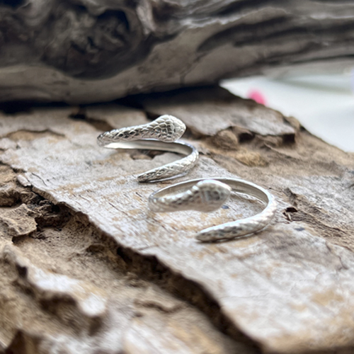 Anillo serpiente plata
