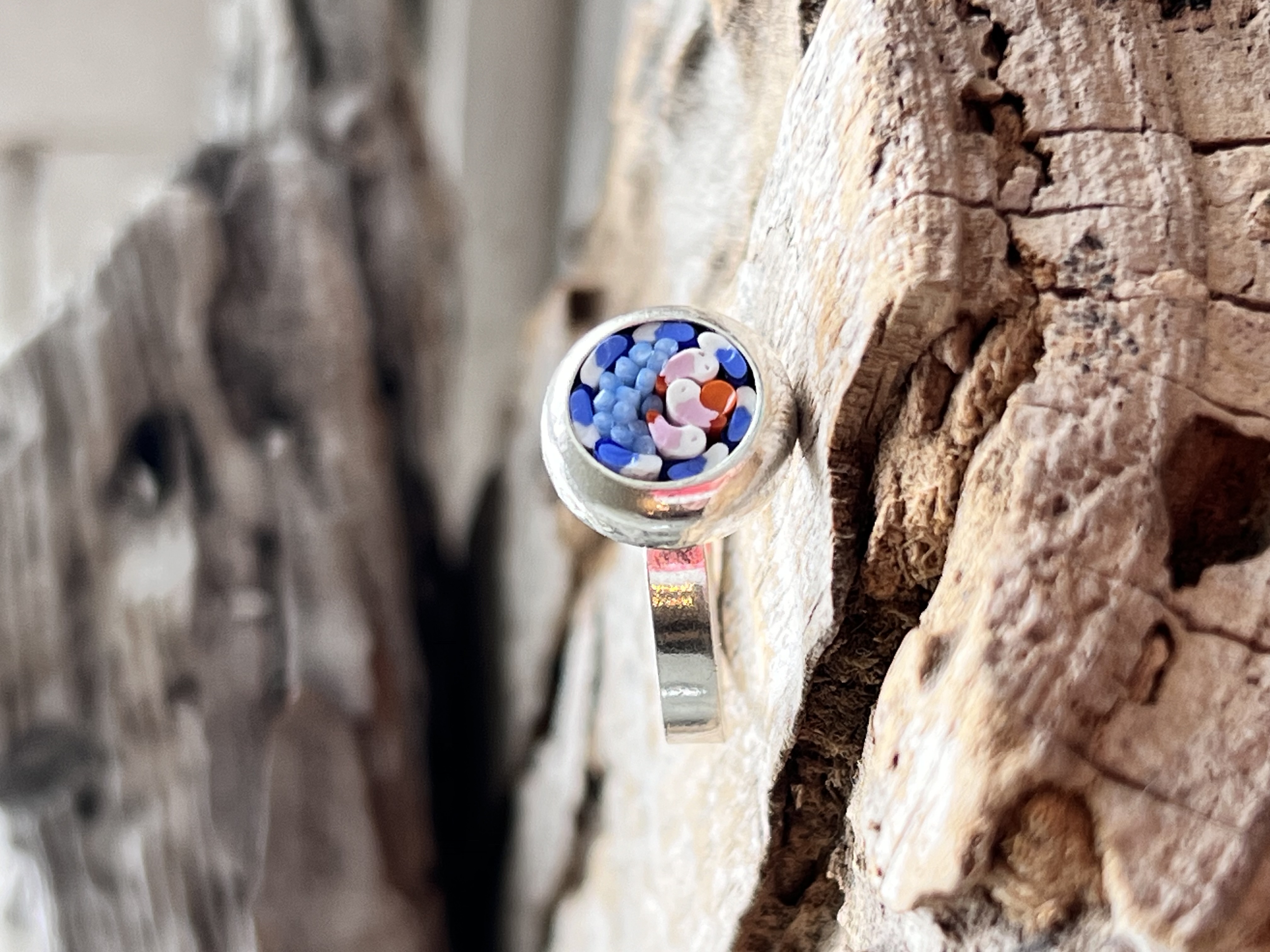 Anillo micromosaico
