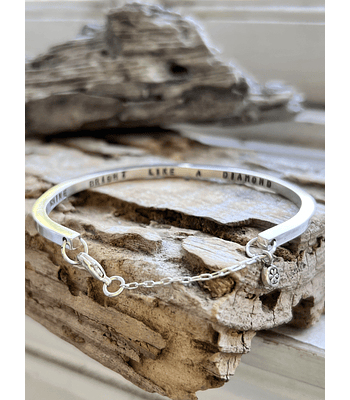 Esclava de plata cuadrada