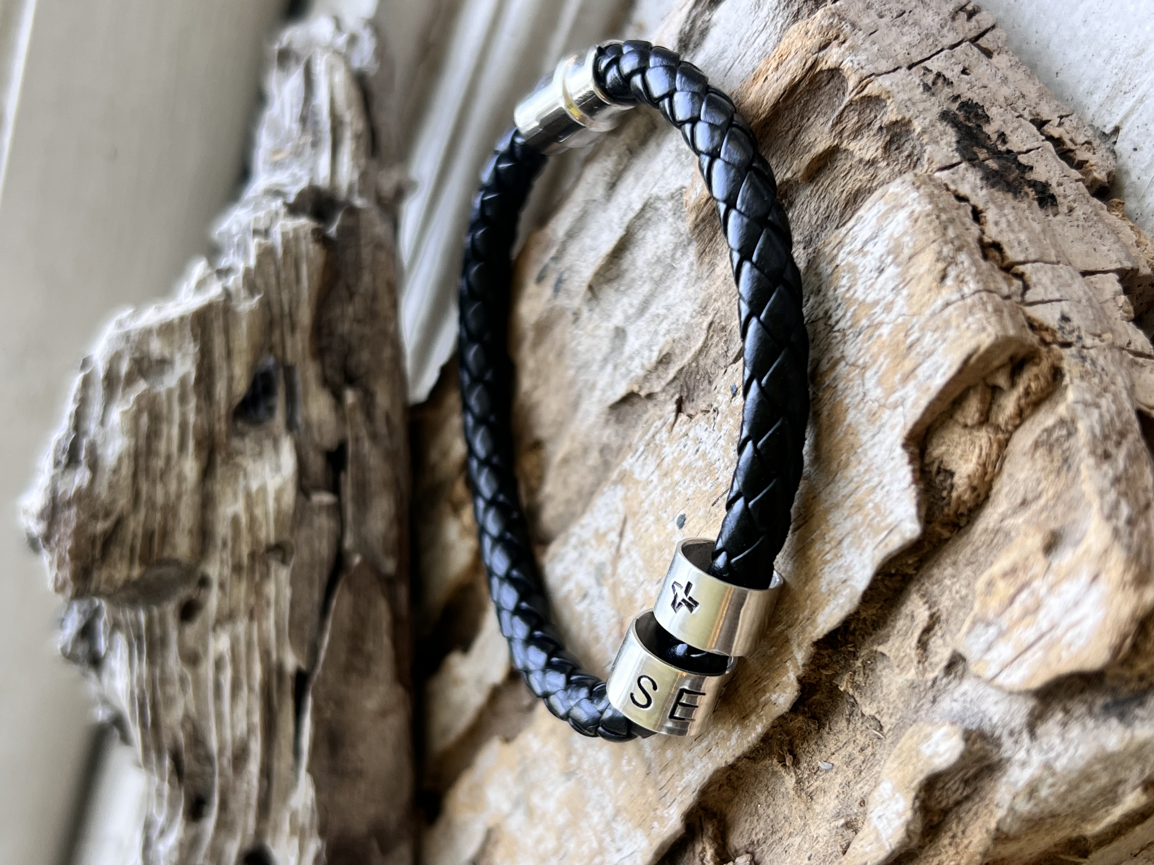 pulsera cuero broche