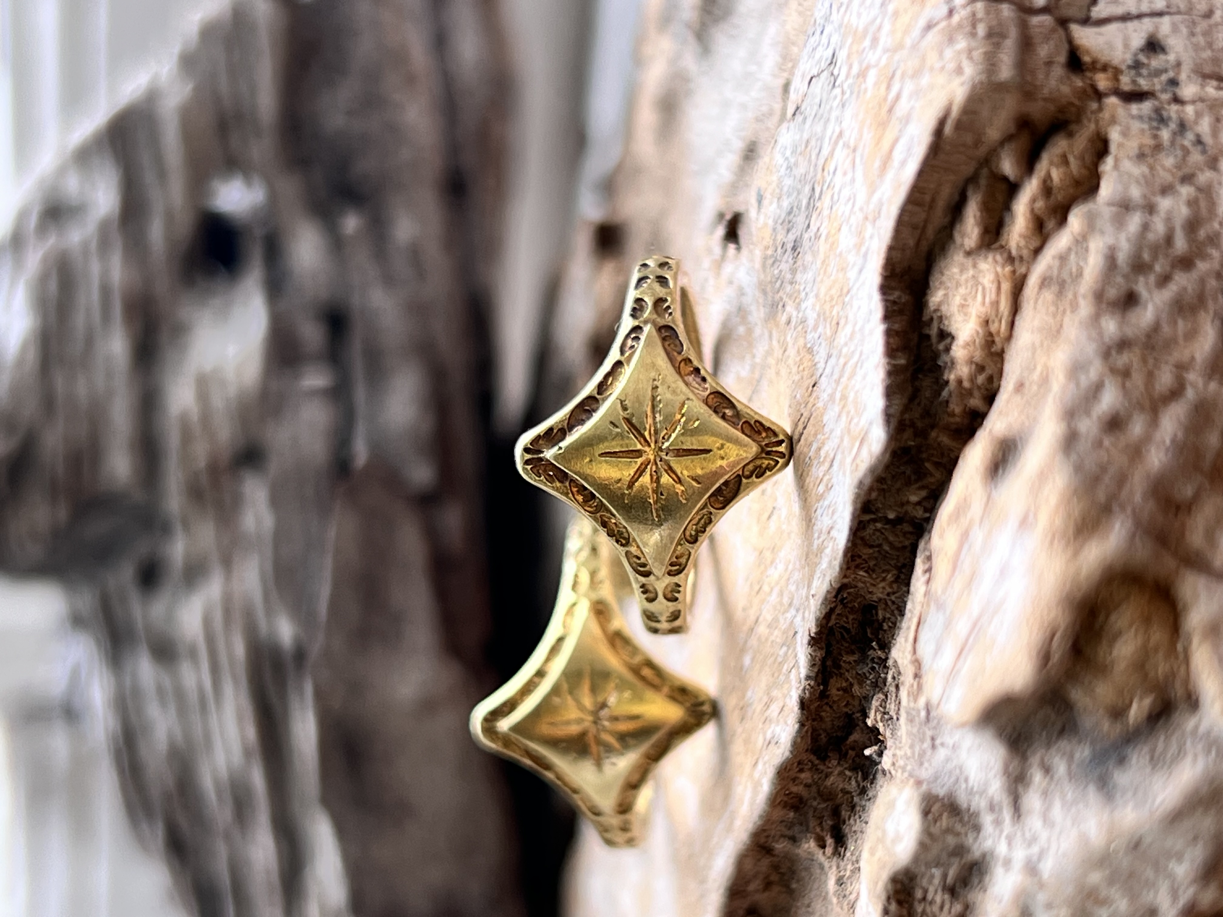 Anillo clarita dorado