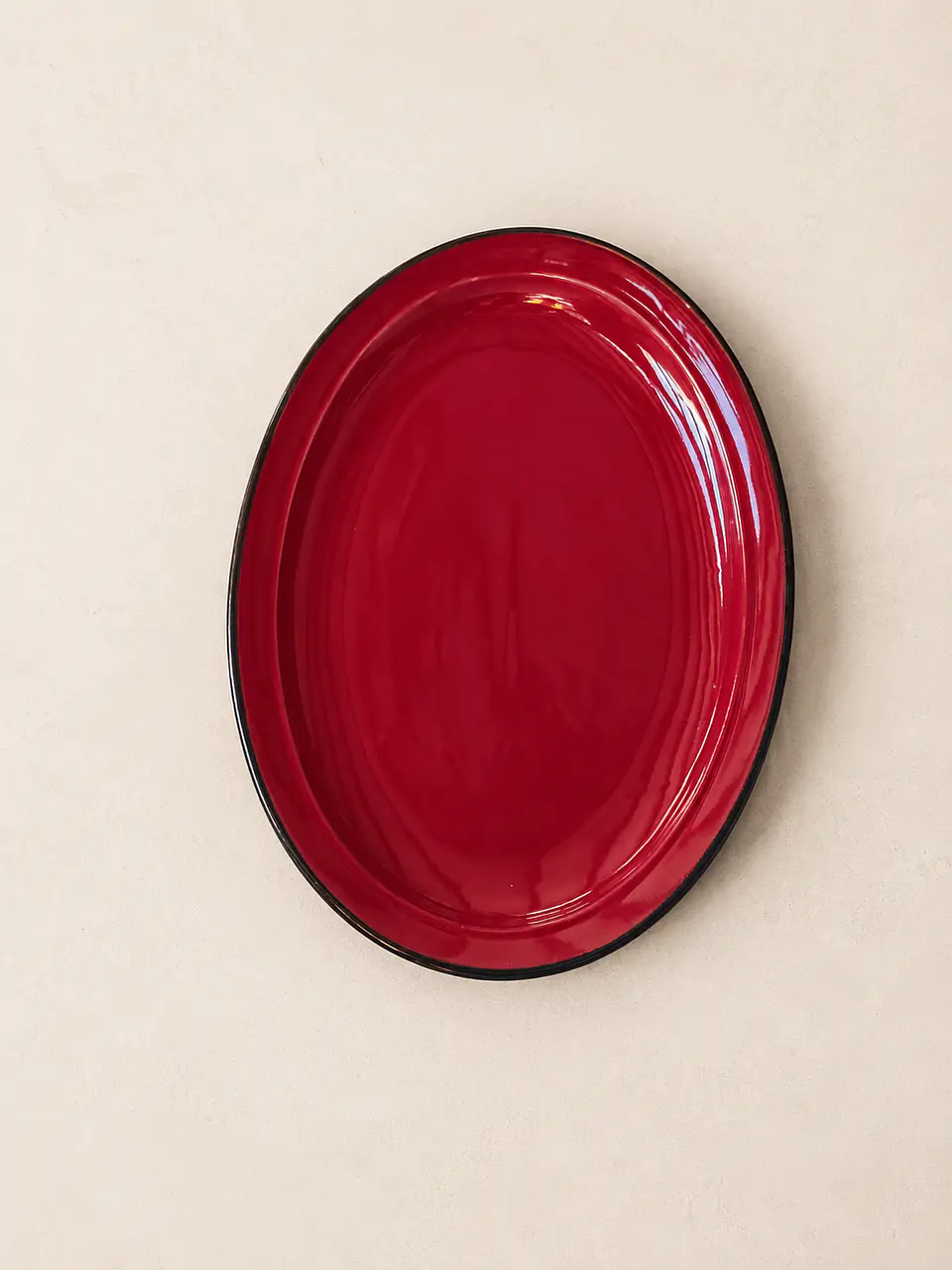 Plato de cerámica Rojo ovalado  2