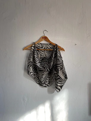 ZEBRA SCARF TOP