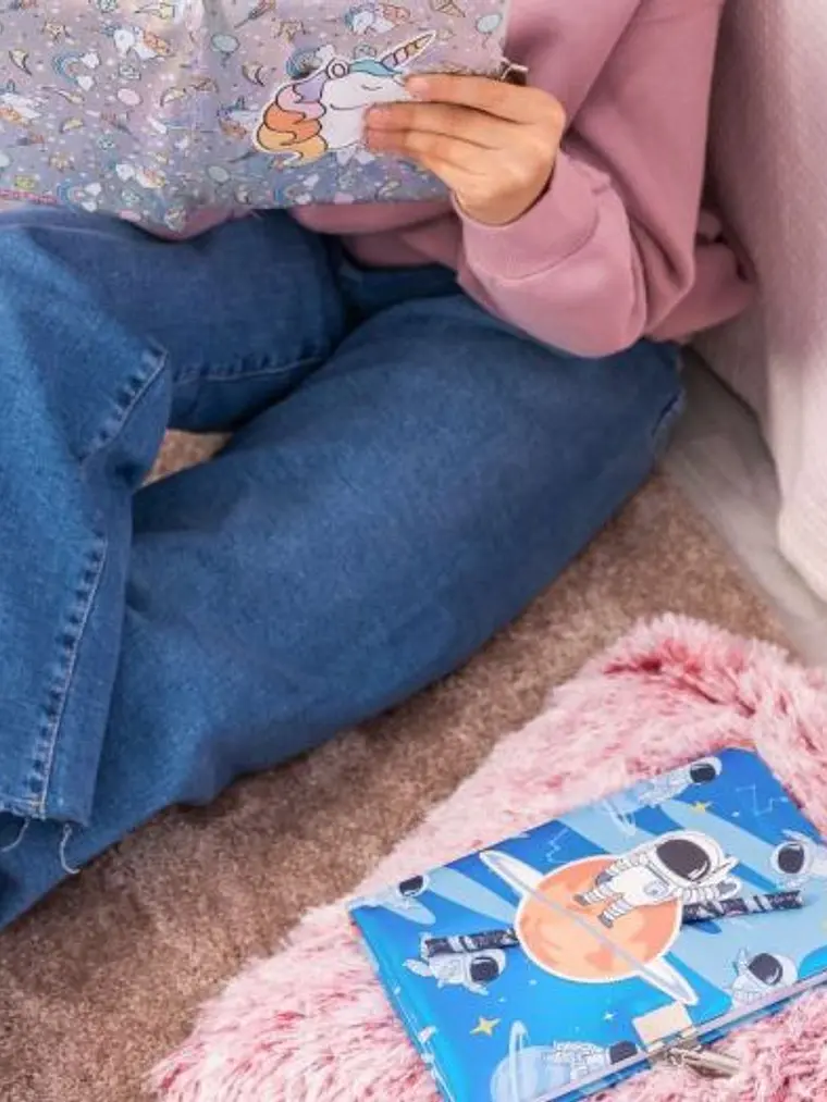 Diário Secreto Holográfico Astronauta 2