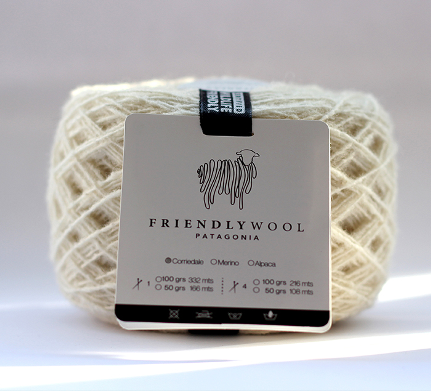 Ovillo 100% oveja Corriedale crudo Fingering 1 hebra - Wildlife Friendly