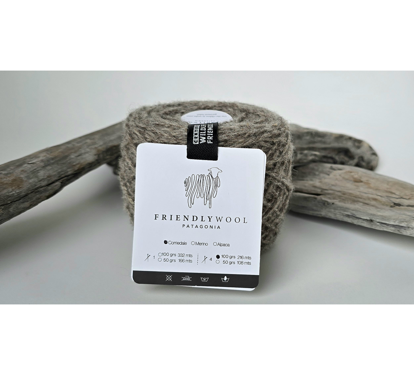 Ovillo 100% oveja Corriedale gris DK 2 hebras - Wildlife Friendly