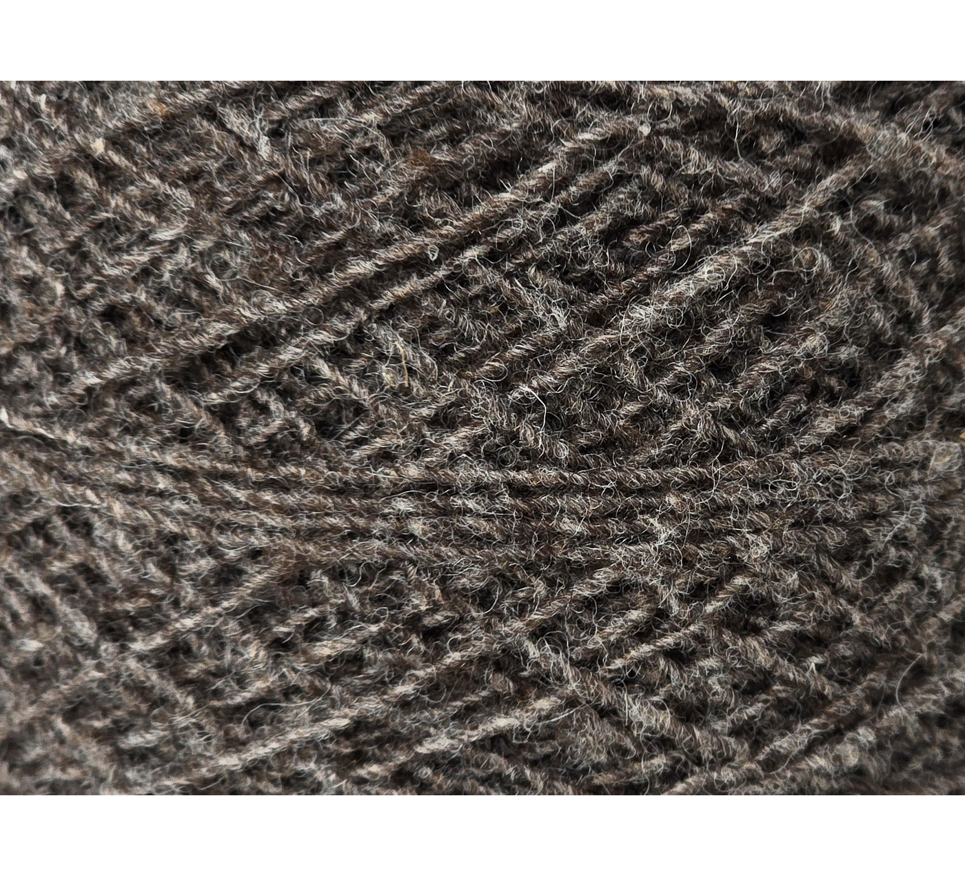 Ovillo 100% oveja Corriedale chocolate Fingering 1 hebra - Wildlife Friendly