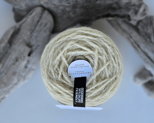 Ovillo 100% oveja Corriedale crudo worsted 3 hebras - Wildlife Friendly