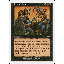 Living Death - Battle Royale (inglés)