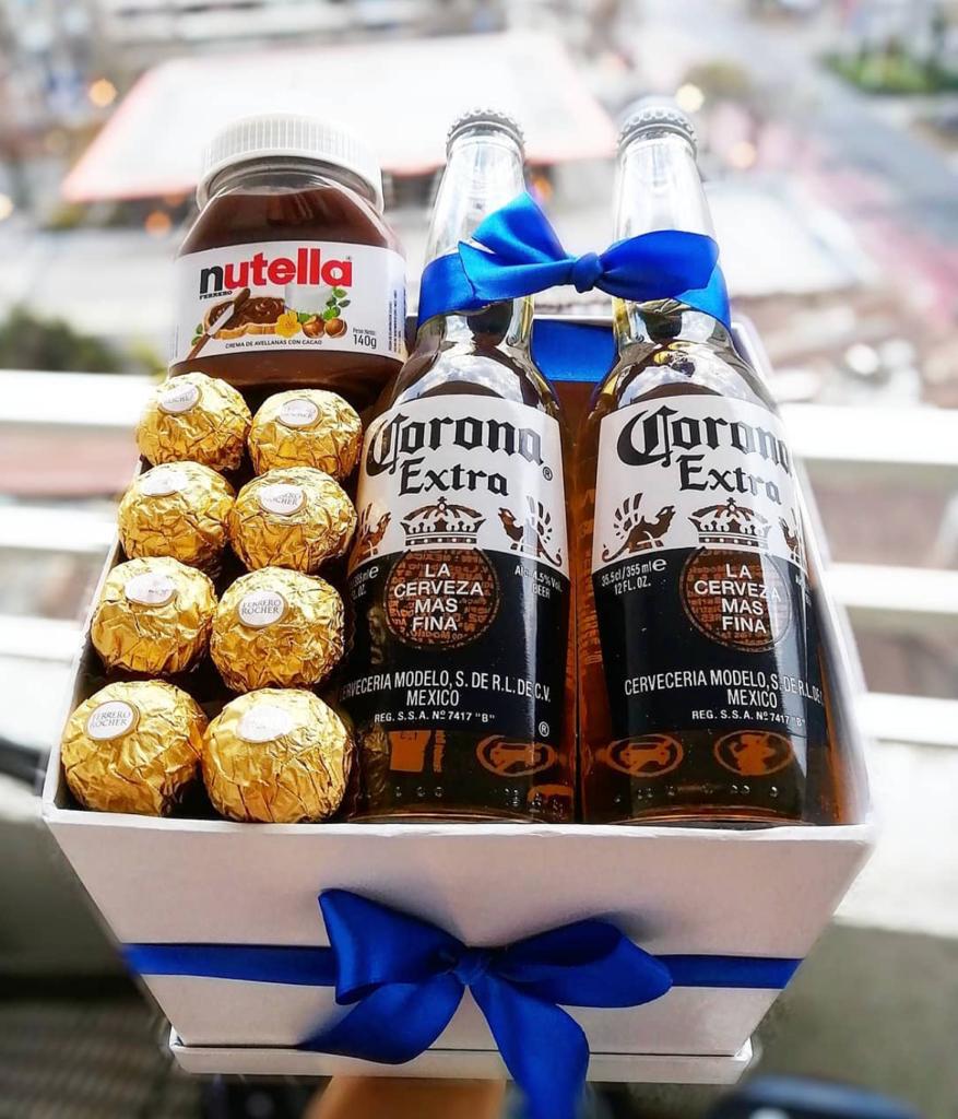 BOX CORAZON CON NUTELLA Y BOMBONES