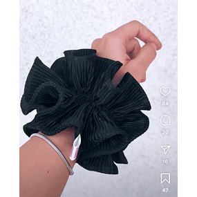 Ruffled Cota negro