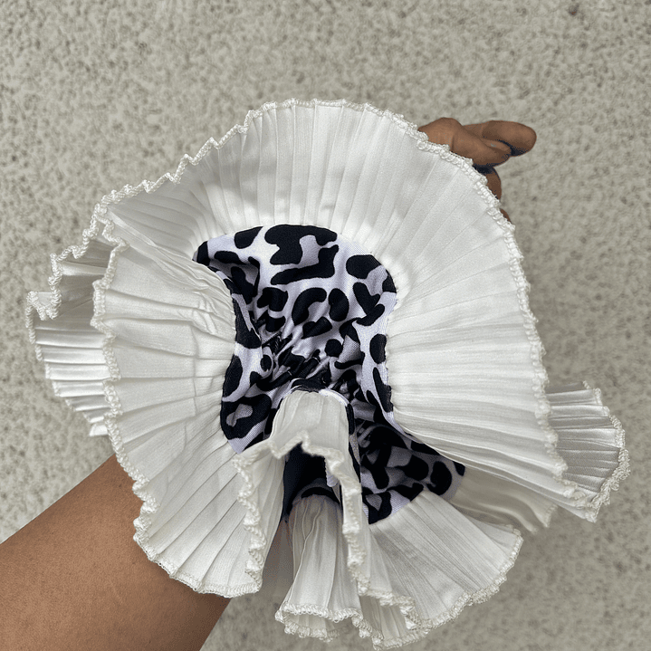 Emilia plus crema animal print  2