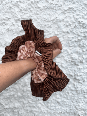 Josefina II animal print café 