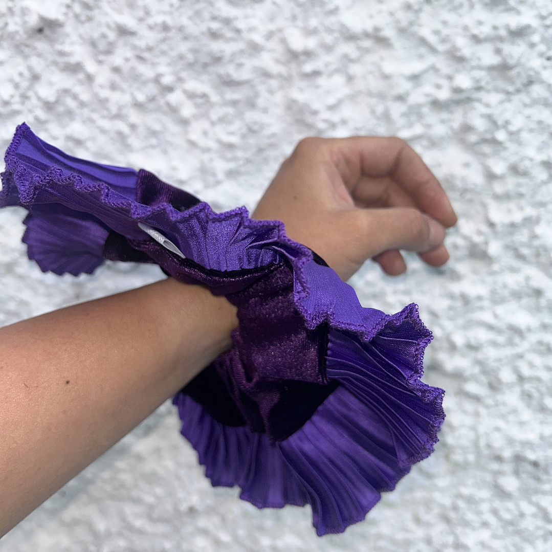 Josefina II morada terciopelo 2