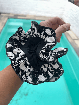 Emilia mini flores negra 