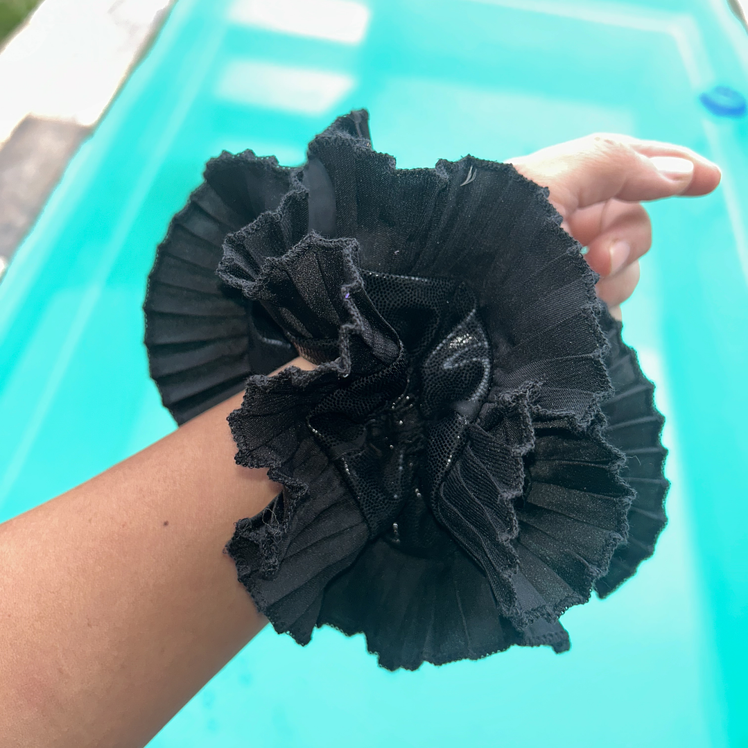 Emilia mini negra brillo 1