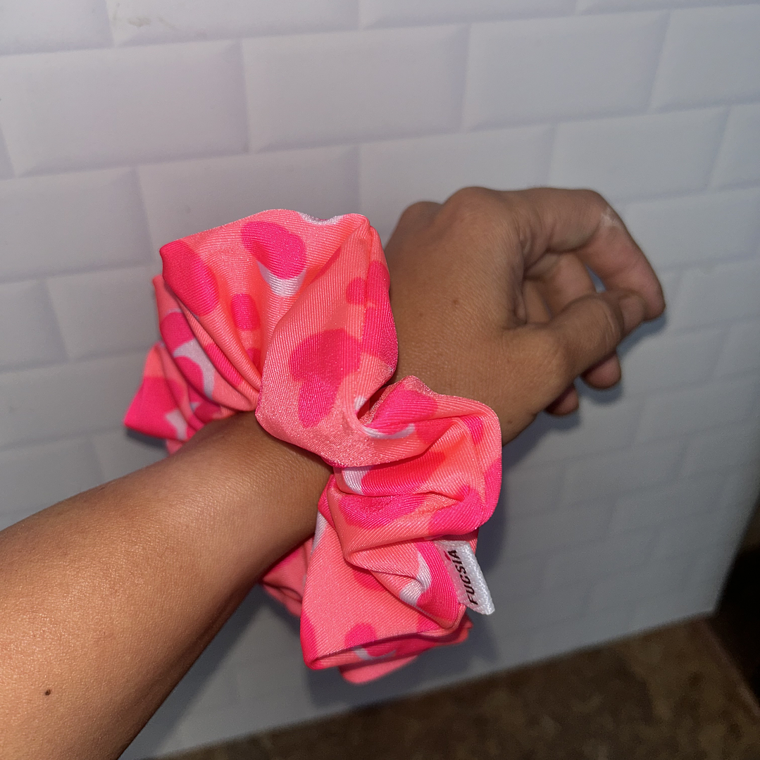 Scrunchie mediano hojas crudo  1