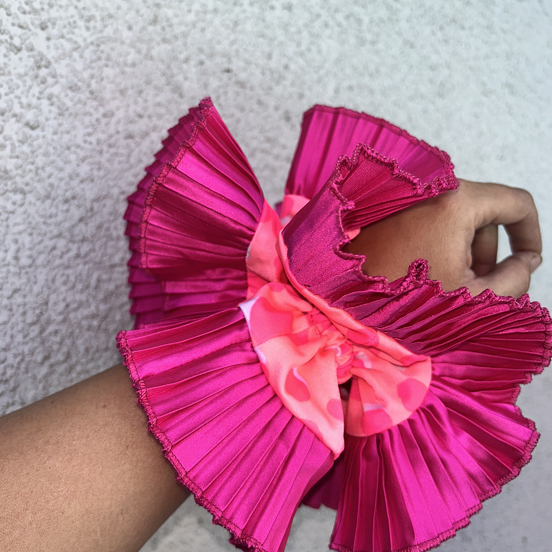 Emilia plus fucsia corazones  1