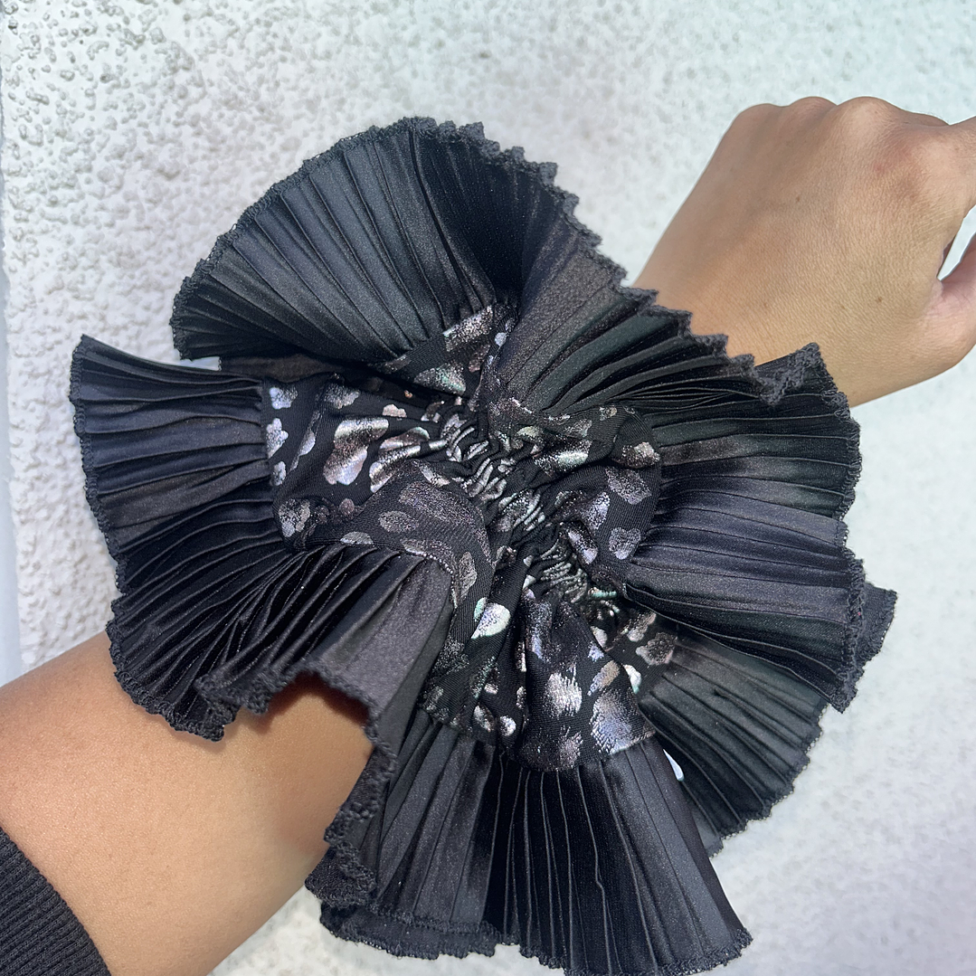 Emilia plus animal print negro plata  1