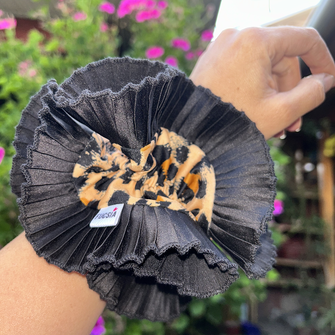 Emilia plus animal print negro  1