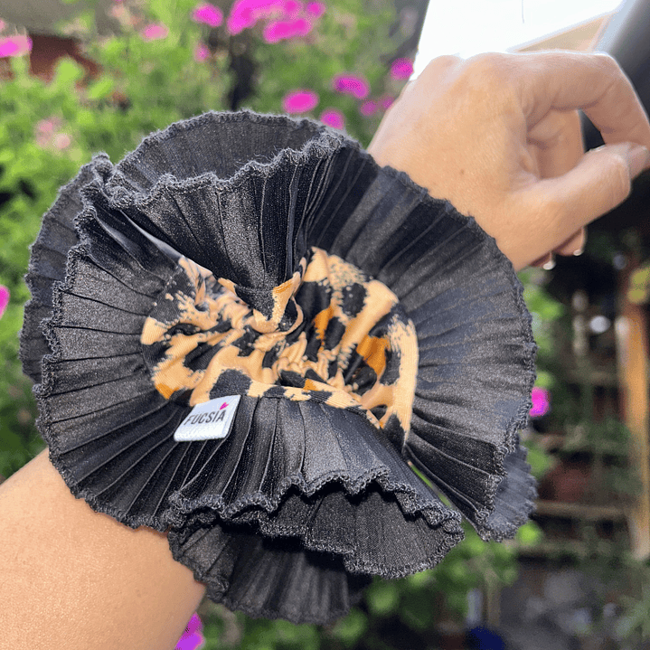 Emilia plus animal print negro  1