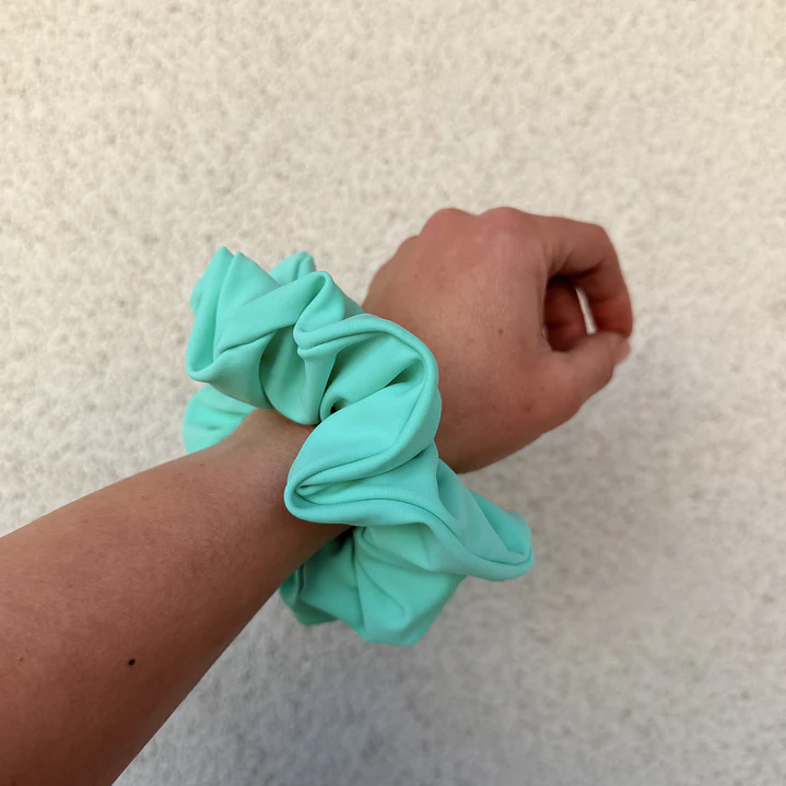 Scrunchie mediano menta  1