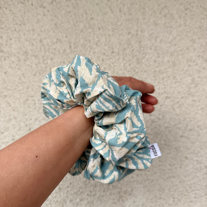 Scrunchie xl celeste diseño  2