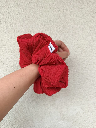 Scrunchie xl rojo textura 