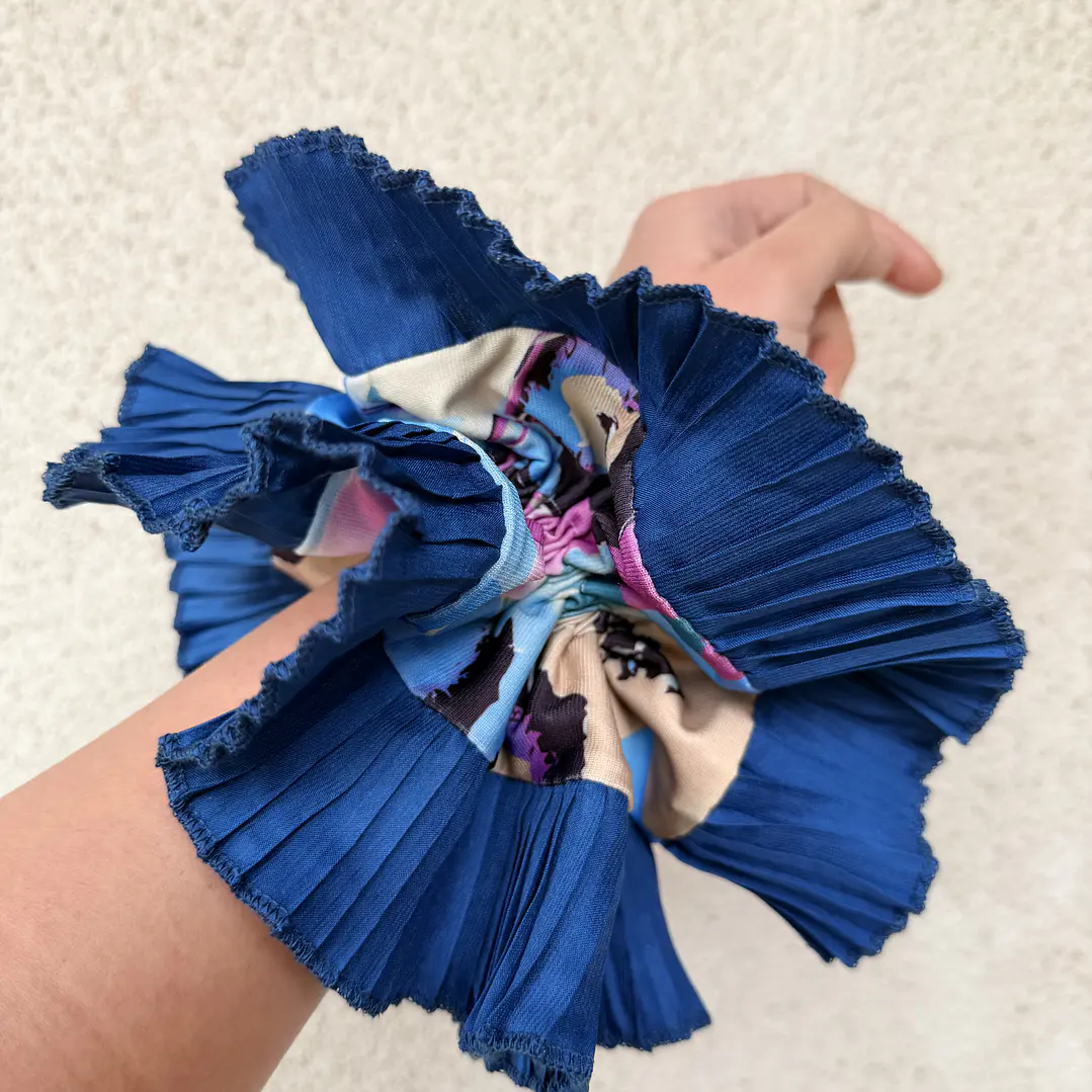 Emilia plus flor turquesa  1