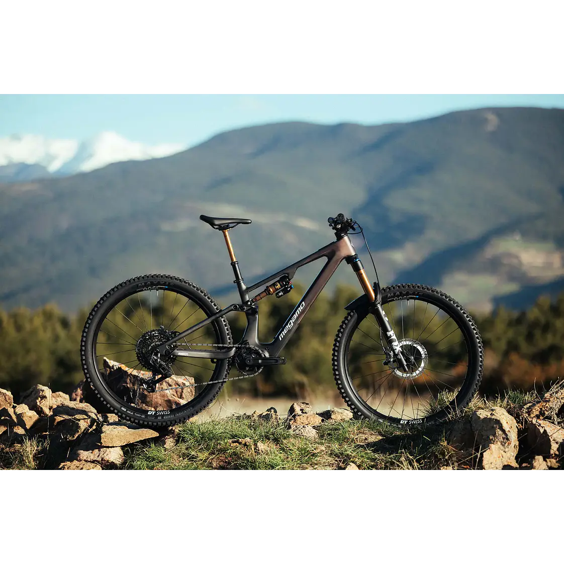 BICICLETA MEGAMO REASON CRB 01 - GARNET UD 2