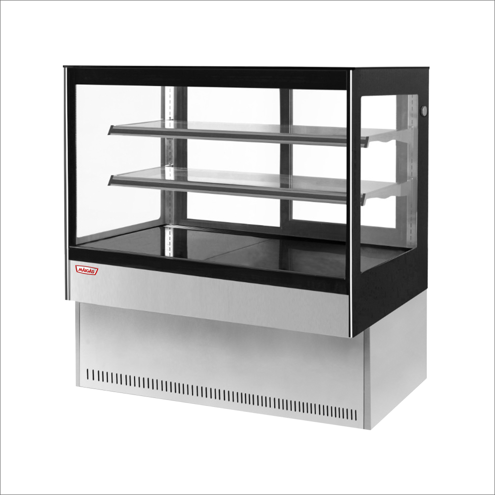 Vitrina pastelera curva 1.5mts Maigas