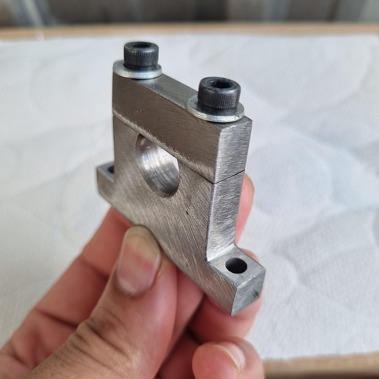 Suporte pra prender motor de Hover 1