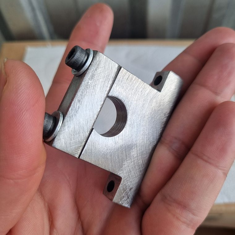 Suporte pra prender motor de Hover 2