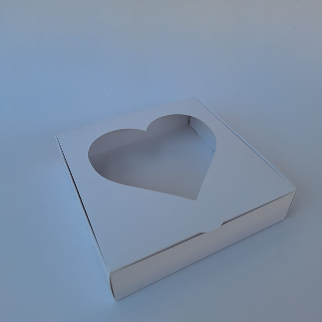 Caja Ventana Corazón 1