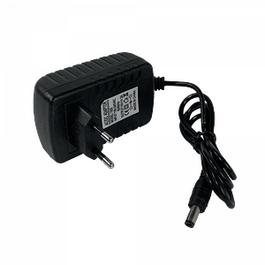 Fuente de Poder 15V 2A Plug 5.5x2.5mm