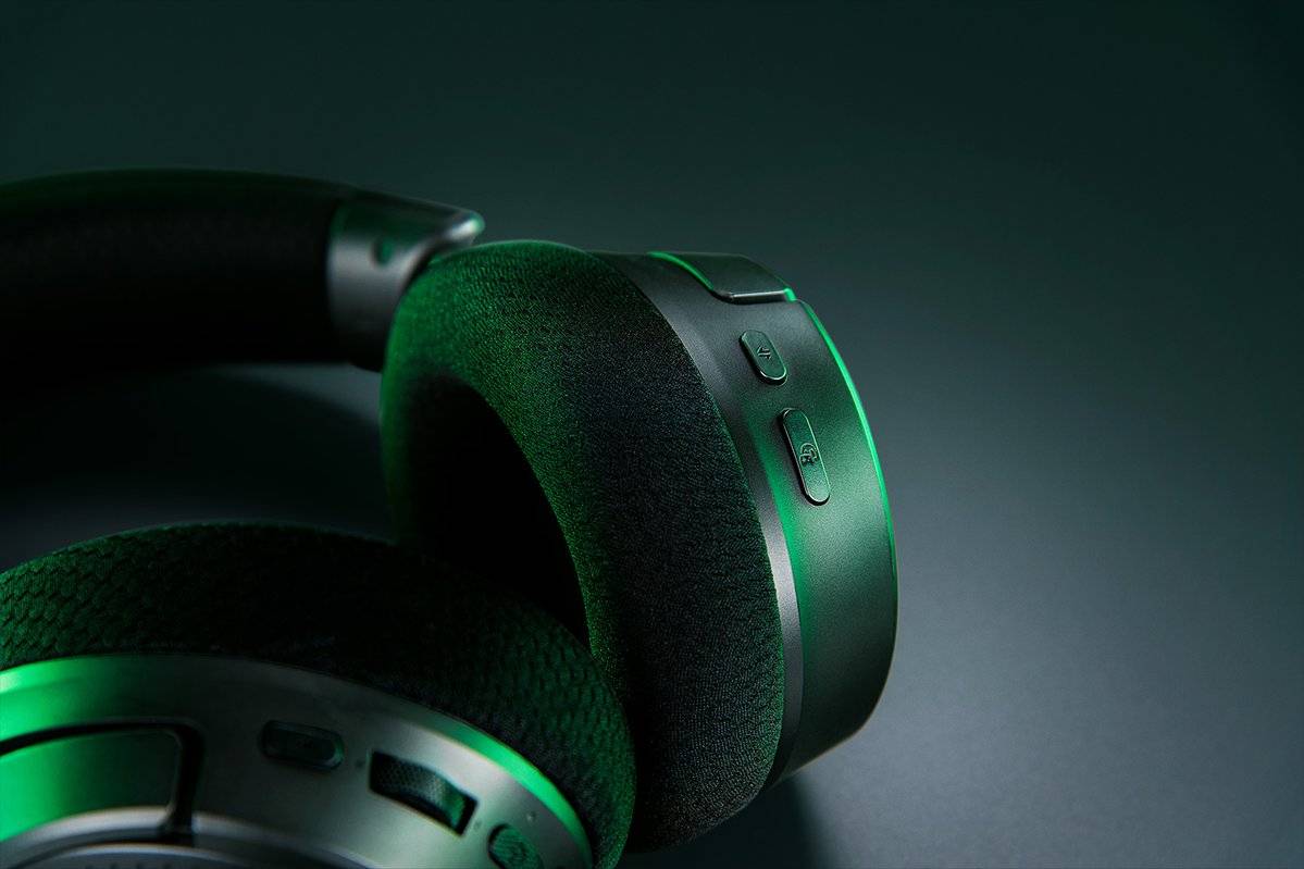 Auriculares Gaming Inalámbricos Razer Kraken V4, Wireless 2.4GHz, Bluetooth 5.3, USB-C, Negro 5