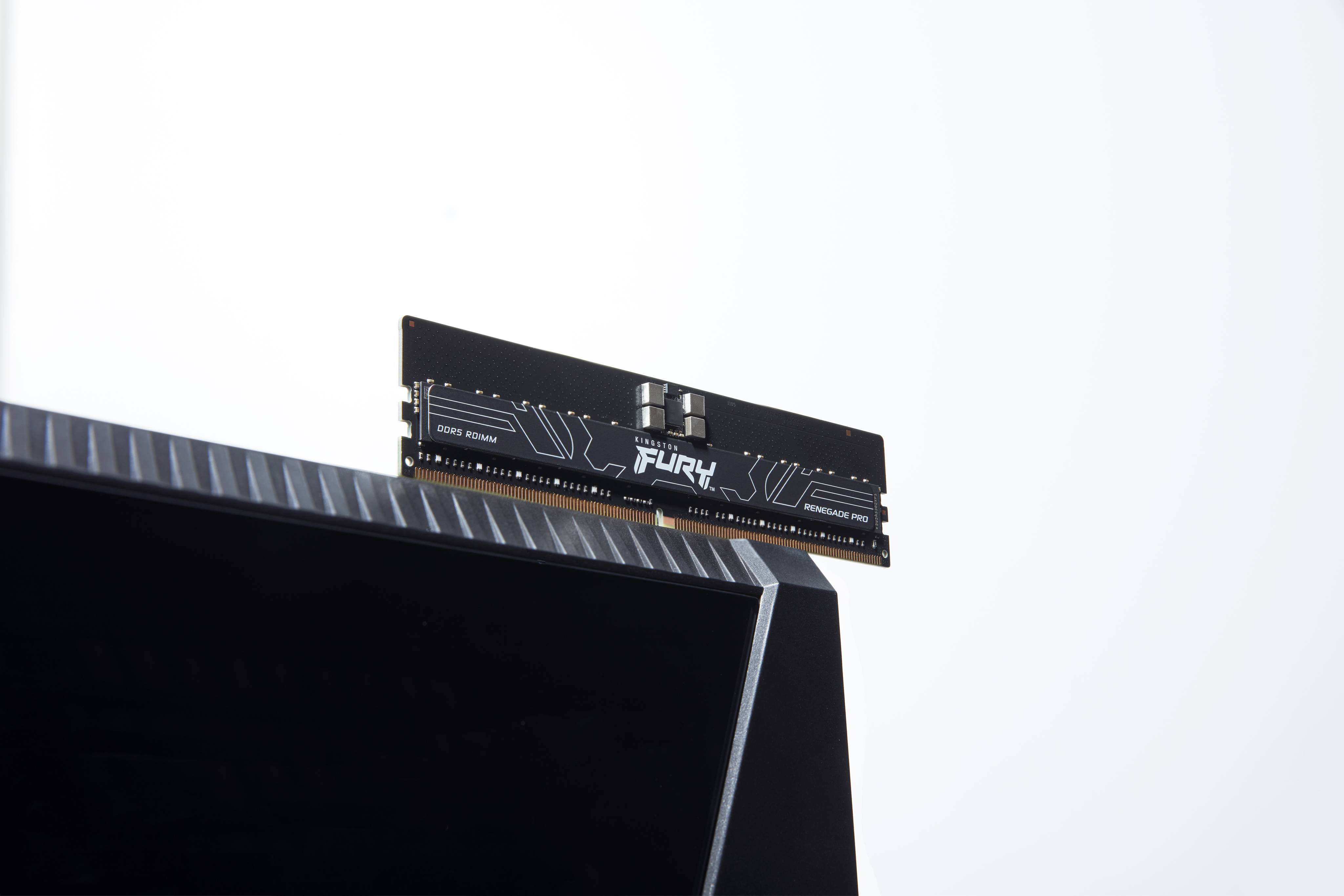 Memoria RAM Kingston Fury Renegade Pro, 32GB DDR5, 6000 MT/s, CL32, On-Die ECC, DIMM 6