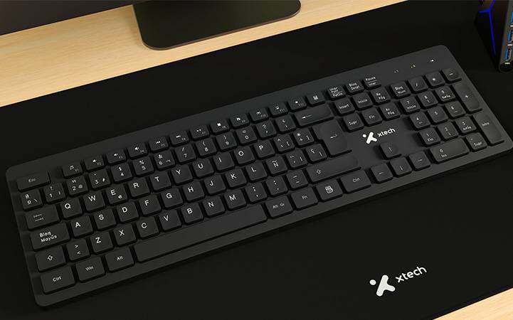 Kit de Teclado y Mouse Inalámbrico Xtech 320S, Incluye Mousepad XL y HUB USB 3.0 de 4 puertos   3